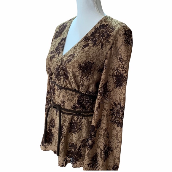 WRAP FRONT LACE LONG SLEEVE TAN BROWN DRESSY PARTY HOLIDAY TOP - Picture 5 of 8